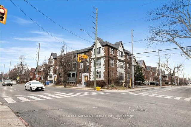 1 - 312 Aberdeen Ave, Condo with 2 bedrooms, 1 bathrooms and 0 parking in Hamilton ON | Image 12