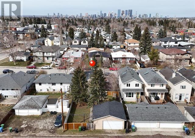 427 53 Avenue Sw, House detached with 4 bedrooms, 2 bathrooms and 4 parking in Calgary AB | Image 1