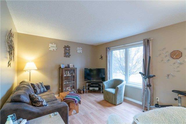 31 Champlain Blvd, House detached with 2 bedrooms, 2 bathrooms and 4 parking in Kawartha Lakes ON | Image 20