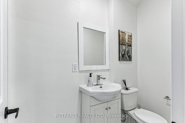 428 Victoria Park Ave, House detached with 3 bedrooms, 3 bathrooms and 1 parking in Toronto ON | Image 14