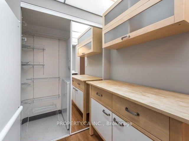 1410 - 28 Hollywood Ave, Condo with 1 bedrooms, 1 bathrooms and 1 parking in Toronto ON | Image 11