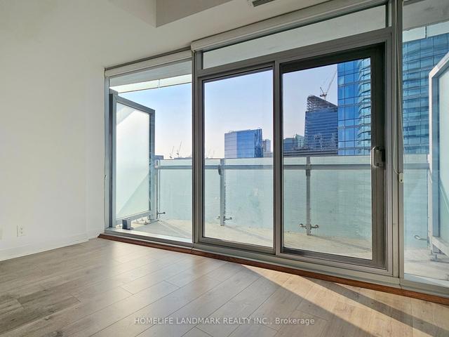 3908 - 12 York St, Condo with 0 bedrooms, 1 bathrooms and 0 parking in Toronto ON | Image 13