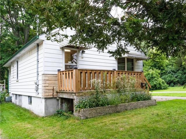 190 Helena Avenue, House detached with 3 bedrooms, 1 bathrooms and 6 parking in London ON | Image 1