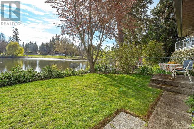 943 Forshaw Rd, House detached with 3 bedrooms, 3 bathrooms and 6 parking in Esquimalt BC | Image 48