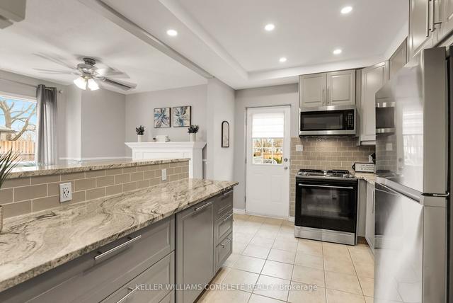 187 East 24th St, House detached with 2 bedrooms, 1 bathrooms and 3 parking in Hamilton ON | Image 3