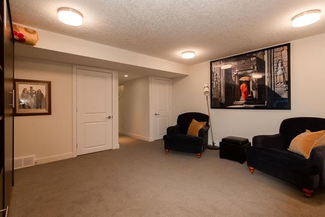 100 Dieppe Drive Sw, Home with 3 bedrooms, 3 bathrooms and 1 parking in Calgary AB | Image 36