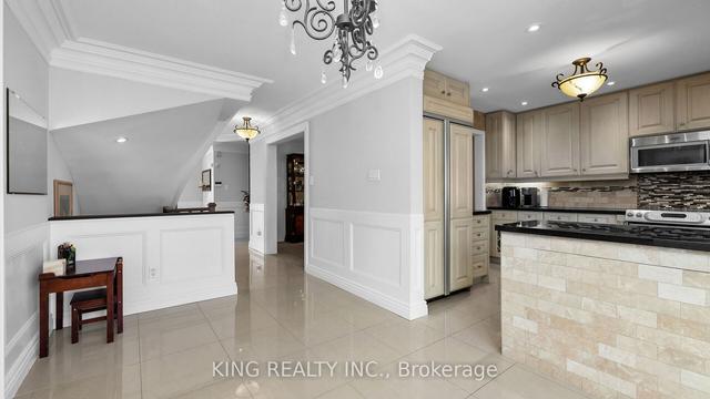19 Kirk Dr, House detached with 5 bedrooms, 5 bathrooms and 8 parking in Brampton ON | Image 6