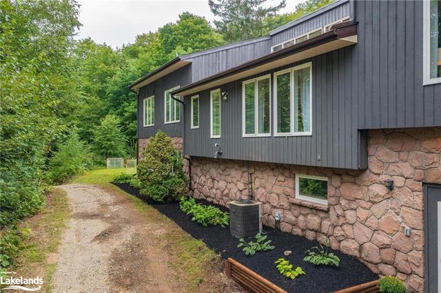4428 Kawagama Lake Road, House detached with 3 bedrooms, 2 bathrooms and 11 parking in Algonquin Highlands ON | Image 40