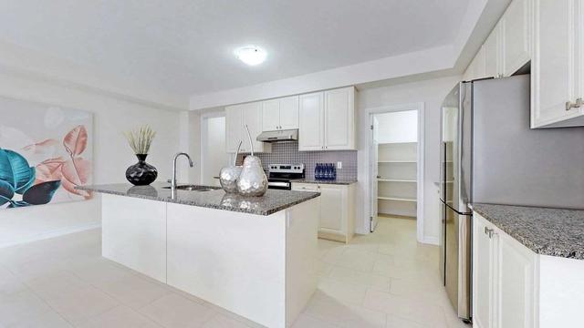 46 Mannar Dr, House attached with 3 bedrooms, 3 bathrooms and 4 parking in Markham ON | Image 5