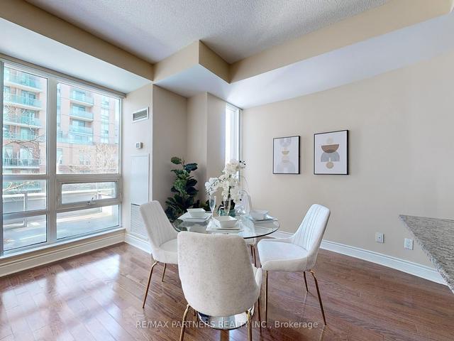 210 - 21 Olive Ave, Townhouse with 2 bedrooms, 3 bathrooms and 1 parking in Toronto ON | Image 36