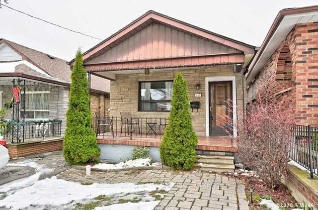 468 Northcliffe Blvd, House detached with 3 bedrooms, 2 bathrooms and 1 parking in Toronto ON | Image 1