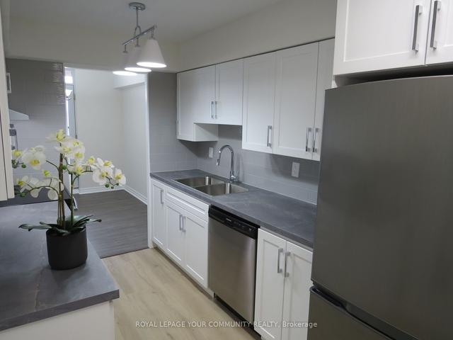 901 - 5 Frith Rd, Condo with 2 bedrooms, 2 bathrooms and 1 parking in Toronto ON | Image 33