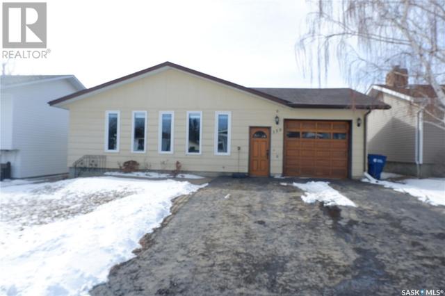 150 3rd Street W, House detached with 5 bedrooms, 3 bathrooms and null parking in Coronach SK | Image 1