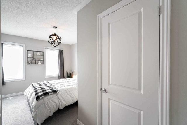 51 - 2500 Hill Rise Crt, Townhouse with 3 bedrooms, 3 bathrooms and 1 parking in Oshawa ON | Image 13