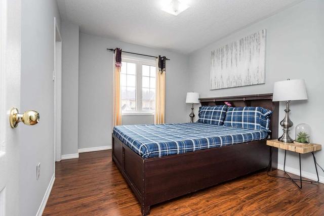 9 Saintsbury Cres, House semidetached with 4 bedrooms, 3 bathrooms and 4 parking in Brampton ON | Image 25