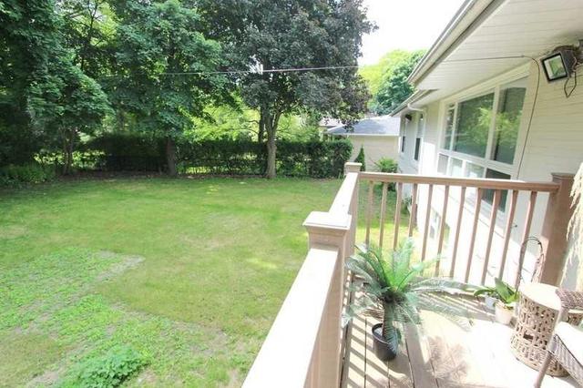 11 Tetbury Cres, House detached with 3 bedrooms, 3 bathrooms and 8 parking in Toronto ON | Image 27