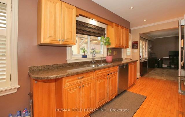 13176 Keele St, House detached with 2 bedrooms, 2 bathrooms and 3 parking in King ON | Image 6