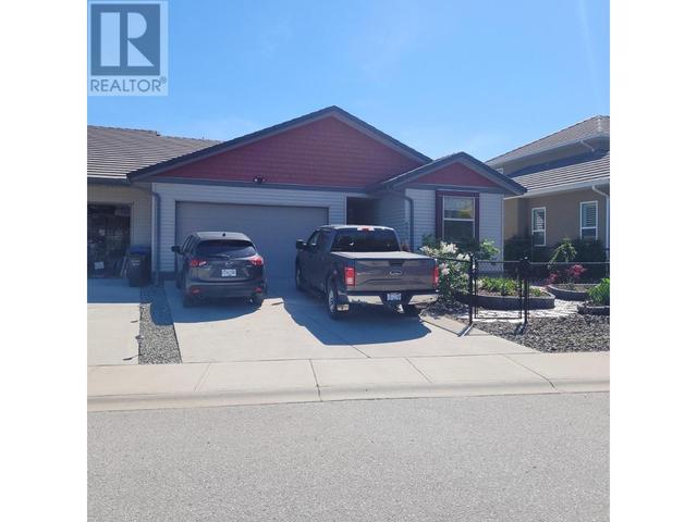 6865 Mountainview Drive, House detached with 2 bedrooms, 2 bathrooms and 4 parking in Oliver BC | Image 1