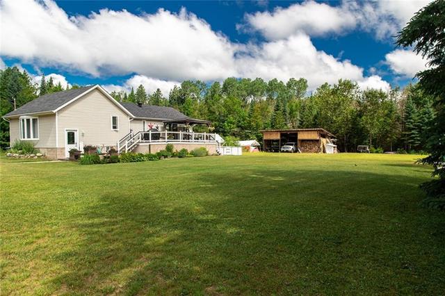 20462 Highway 60 Highway, House detached with 3 bedrooms, 1 bathrooms and 3 parking in Madawaska Valley ON | Image 3