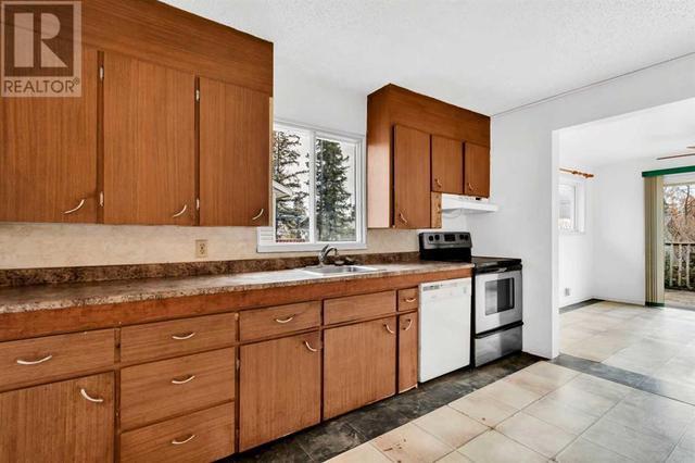 9605 Hillcrest Drive, House detached with 2 bedrooms, 1 bathrooms and 2 parking in Grande Prairie AB | Image 9