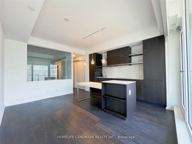 1704 - 197 Yonge St, Condo with 1 bedrooms, 1 bathrooms and 1 parking in Toronto ON | Image 9