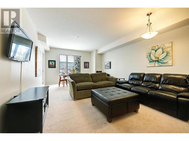 1416 - 1875 Country Club Drive, Condo with 2 bedrooms, 2 bathrooms and 2 parking in Kelowna BC | Image 13