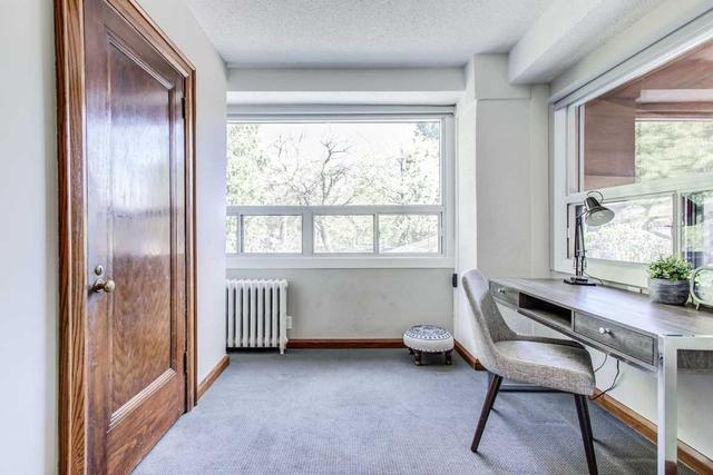 1 Humewood Gdns, House detached with 3 bedrooms, 3 bathrooms and 2 parking in Toronto ON | Image 6