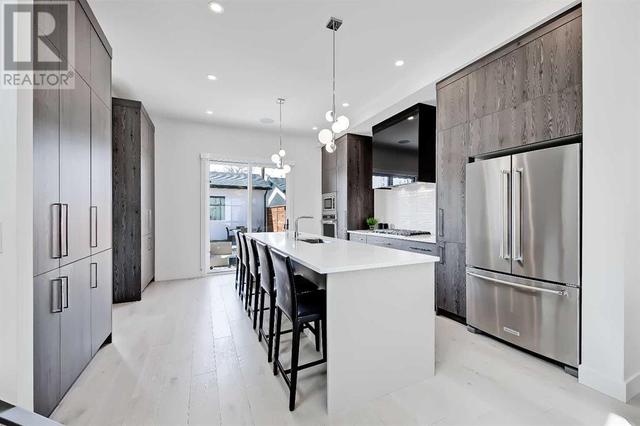 3604 28 Avenue Sw, House semidetached with 4 bedrooms, 3 bathrooms and 2 parking in Calgary AB | Image 11