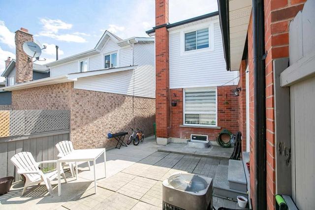 132 Ural Circ, House detached with 3 bedrooms, 3 bathrooms and 3 parking in Brampton ON | Image 27