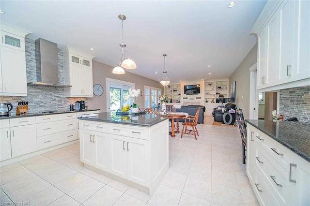 8075 Cathedral Dr, House detached with 4 bedrooms, 4 bathrooms and 6 parking in Niagara Falls ON | Image 39