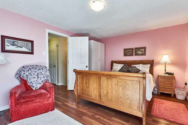 38 Harridine Lane, Townhouse with 3 bedrooms, 2 bathrooms and 2 parking in Ajax ON | Image 8