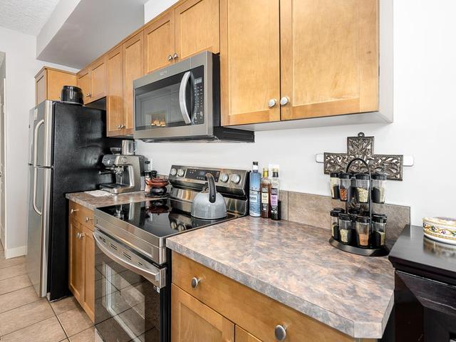 112 - 208 Holy Cross Sw, Condo with 1 bedrooms, 1 bathrooms and 1 parking in Calgary AB | Image 8