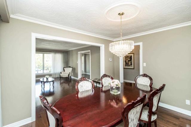 2327 Harcourt Cres, House detached with 4 bedrooms, 3 bathrooms and 4 parking in Mississauga ON | Image 38