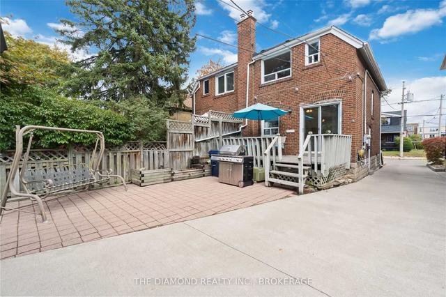 78 Watson Ave, House semidetached with 2 bedrooms, 2 bathrooms and 4 parking in Toronto ON | Image 17