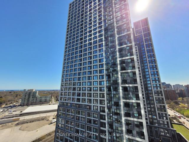 1331 - 5 Mabelle Ave, Condo with 1 bedrooms, 1 bathrooms and 1 parking in Toronto ON | Image 2