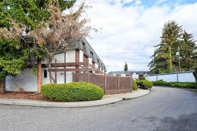 10 - 3135 Walnut St, Townhouse with 2 bedrooms, 2 bathrooms and 2 parking in Kelowna BC | Image 11