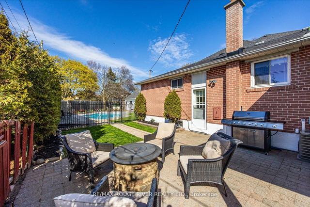 1279 Trellis Crt, House detached with 3 bedrooms, 2 bathrooms and 4 parking in Pickering ON | Image 24