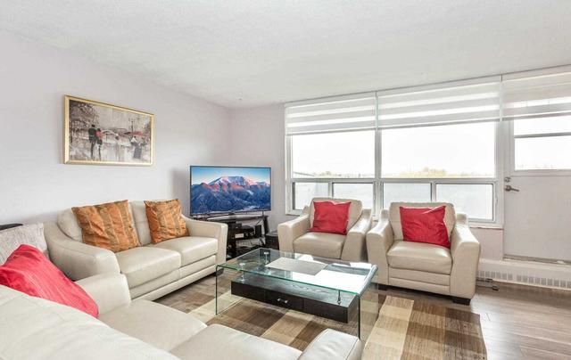 505 - 3390 Weston Rd, Condo with 2 bedrooms, 1 bathrooms and 1 parking in Toronto ON | Image 6