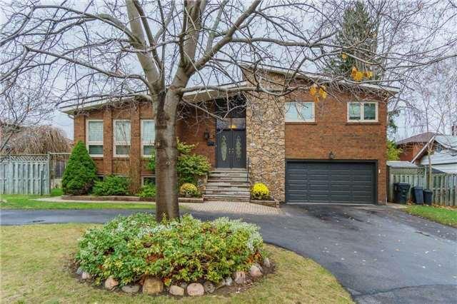 35 Brumwell St, House detached with 4 bedrooms, 4 bathrooms and 7 parking in Toronto ON | Image 1