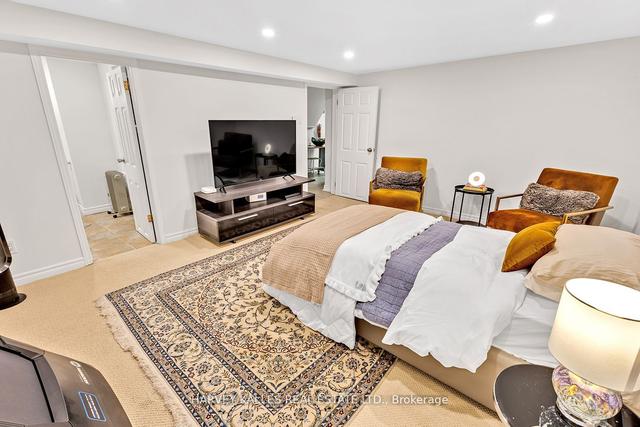 626 Lonsdale Rd, House detached with 4 bedrooms, 4 bathrooms and 2 parking in Toronto ON | Image 29