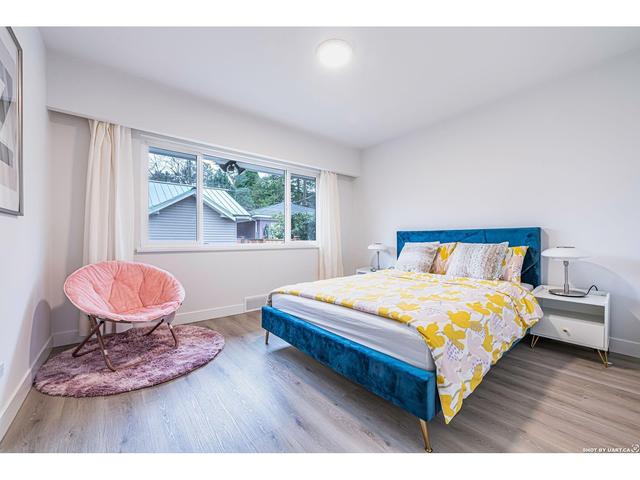 466 W 27th Avenue, House detached with 4 bedrooms, 2 bathrooms and 4 parking in Vancouver BC | Image 18