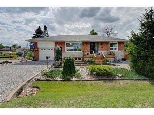 318 Weighton Rd, House detached with 2 bedrooms, 2 bathrooms and 4 parking in Oakville ON | Image 1