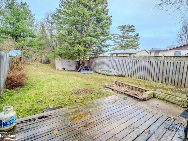 184 Fernwood Drive, House semidetached with 4 bedrooms, 2 bathrooms and 4 parking in Gravenhurst ON | Image 25