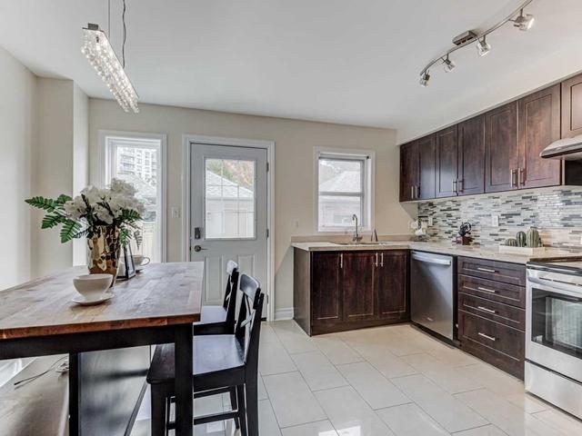 8941 Yonge St, House attached with 3 bedrooms, 3 bathrooms and 2 parking in Richmond Hill ON | Image 31