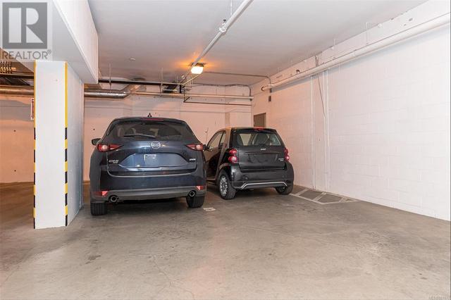 Single Parking Stall Large Enough for Two Vehicles | Image 19