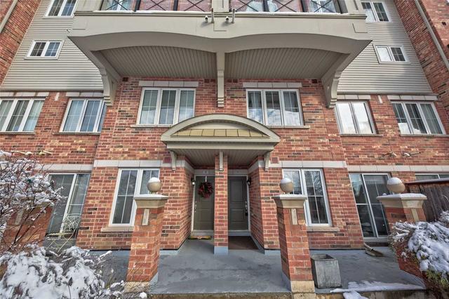 3 - 35 Hays Blvd, Townhouse with 2 bedrooms, 2 bathrooms and 1 parking in Oakville ON | Image 12