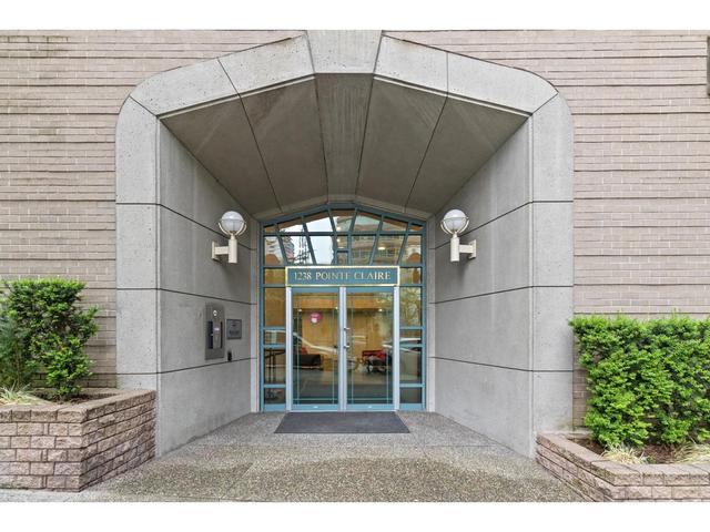 804 - 1238 Melville Street, Condo with 3 bedrooms, 2 bathrooms and null parking in Vancouver BC | Card Image