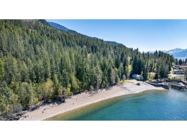 14533 Smith Road, House detached with 4 bedrooms, 3 bathrooms and null parking in Central Kootenay A BC | Image 49