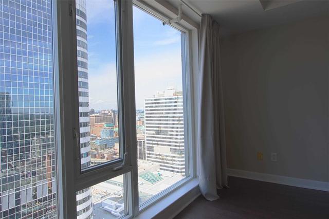 3810 - 210 Victoria St, Condo with 0 bedrooms, 1 bathrooms and 0 parking in Toronto ON | Image 11