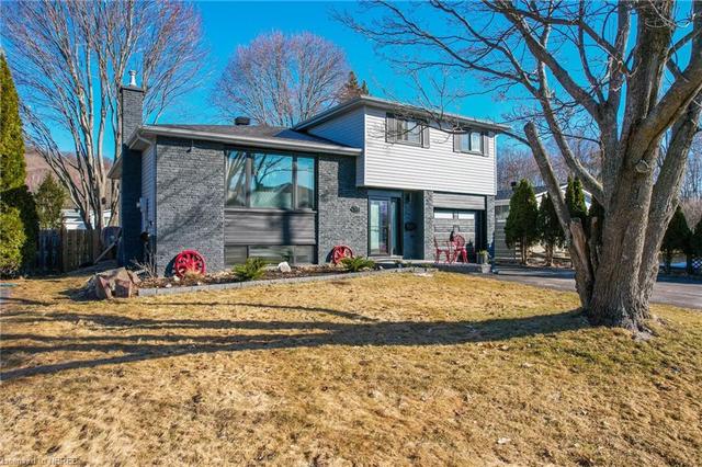315 Cartier Street, House detached with 4 bedrooms, 1 bathrooms and 5 parking in North Bay ON | Image 12